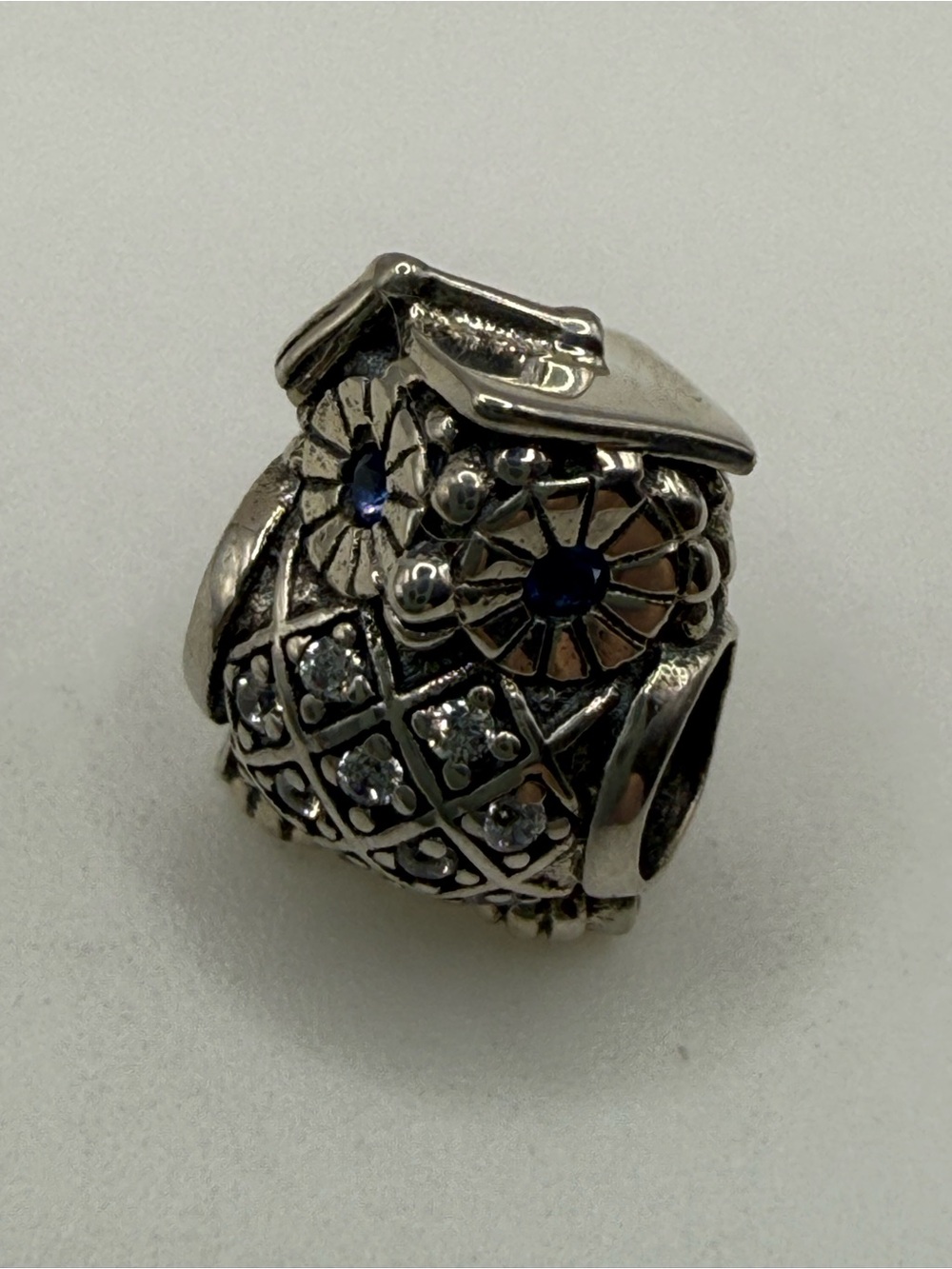 Tiny Little Graduation Owl w Blue Eyes & Cap w Tassle! - Picture 1 of 6